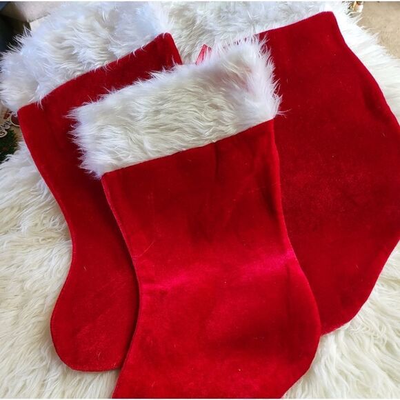 Pack of 3 red velvet and white faux fur Christmas stockings - Picture 1 of 1
